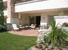 Terrace 1_WEB.jpg (32959 bytes)