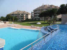 pools_WEB.jpg (27605 bytes)